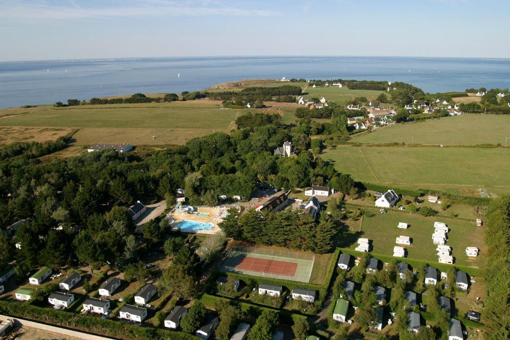 Отель Camping Le Bordeneo Ле-Пале Экстерьер фото